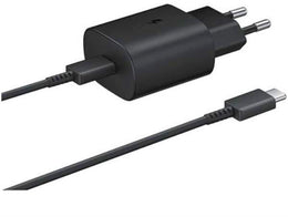 מטען קיר שחור עם כבל USB-C